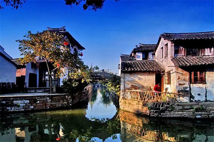 白酒学坊链接三百六十行,持续传递白酒文化